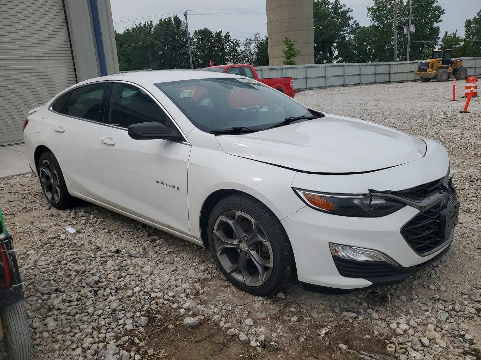2019 CHEVROLET MALIBU RS 4