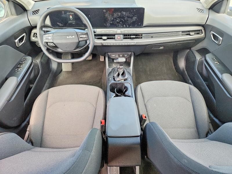 2025 KIA K4 LXS 8
