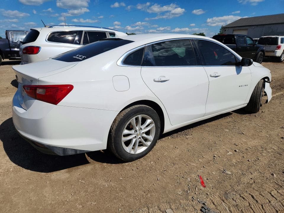 2017 CHEVROLET MALIBU LT 3