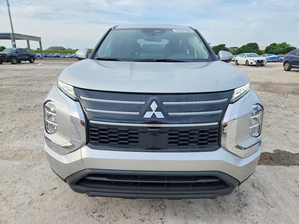 2025 MITSUBISHI OUTLANDER ES 5