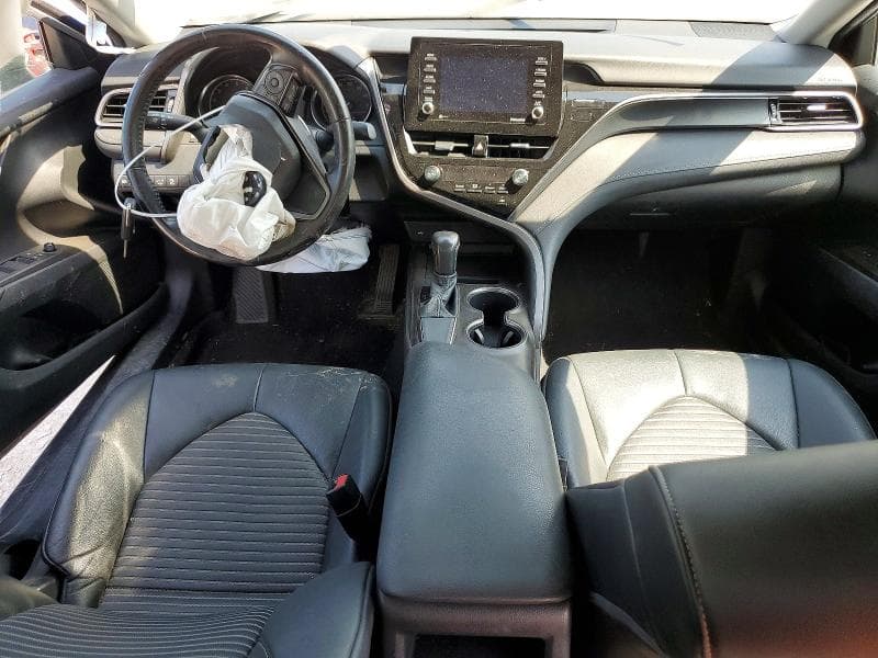 2021 TOYOTA CAMRY SE 8