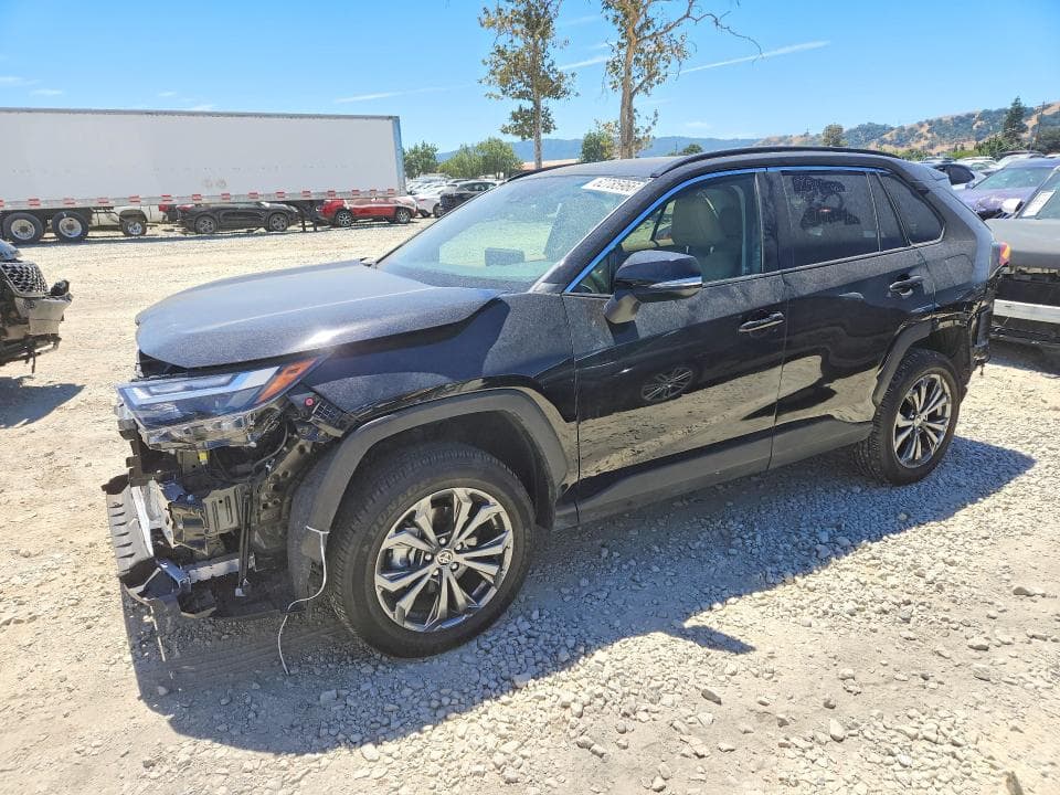 2025 TOYOTA RAV4 XLE PREMIUM - 1