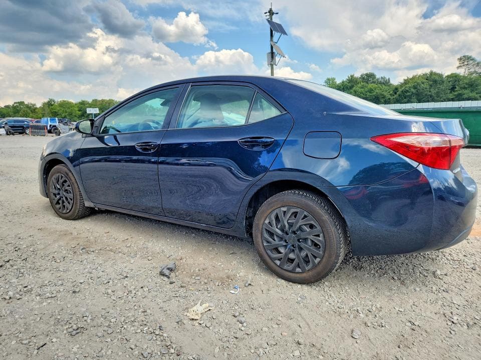 2018 TOYOTA COROLLA LE 2