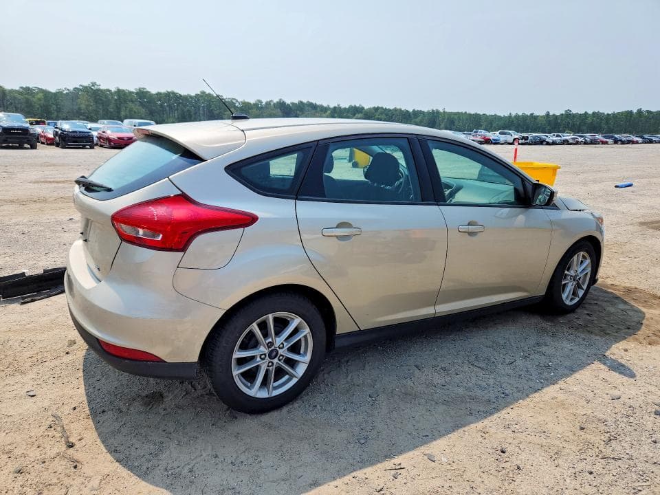 2017 FORD FOCUS SE 3