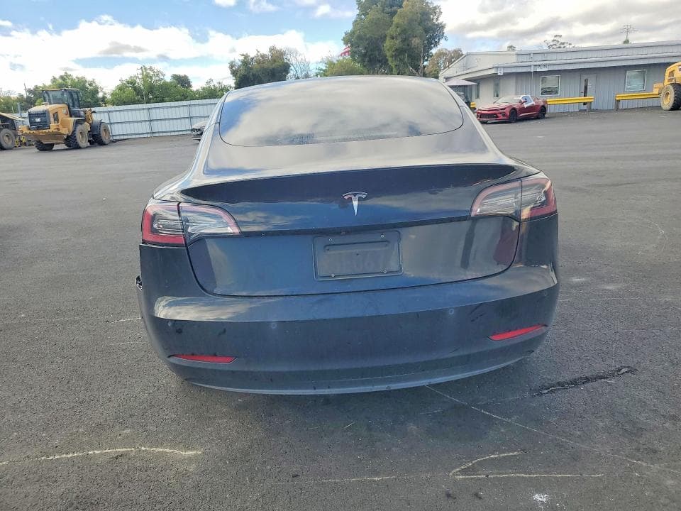 2019 TESLA MODEL 3 6