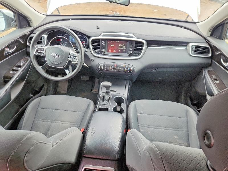 2020 KIA SORENTO LX 8