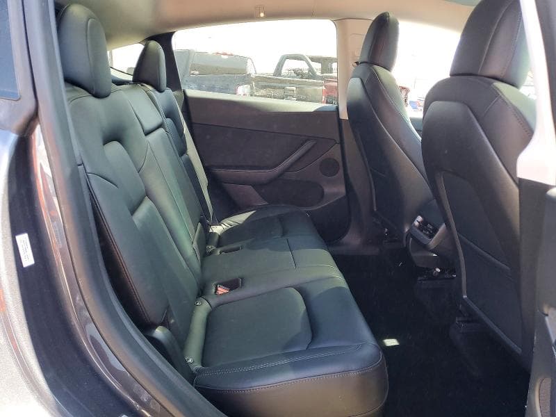 2021 TESLA MODEL Y 10