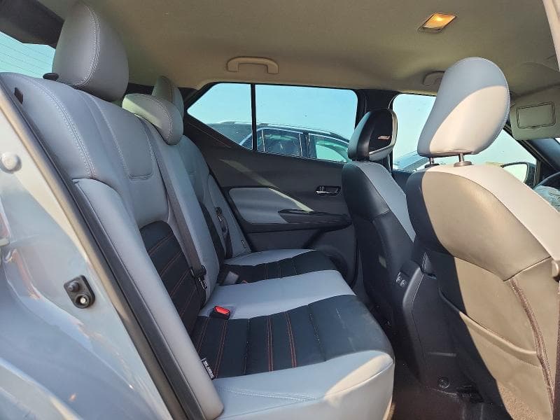 2021 NISSAN KICKS SR 11