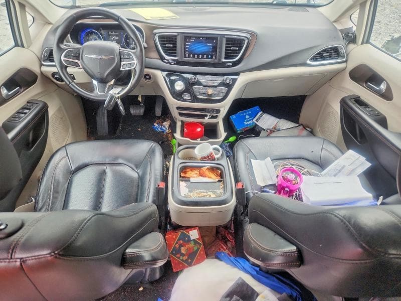 2018 CHRYSLER PACIFICA TOURING L 8