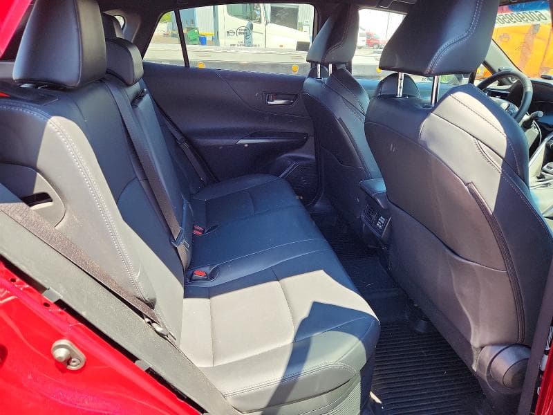 2024 TOYOTA VENZA XLE 10