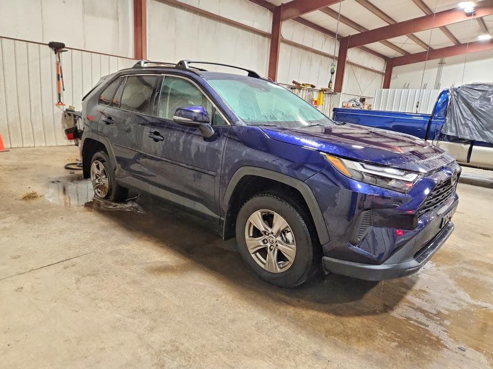 2025 TOYOTA RAV4 XLE 4