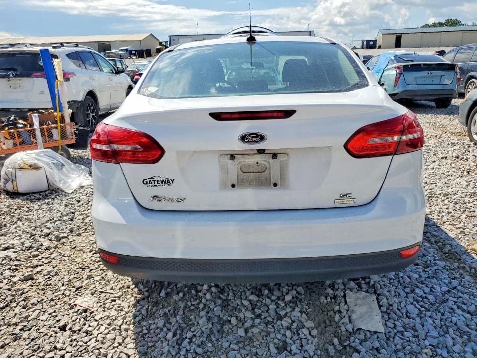 2018 FORD FOCUS SE 6