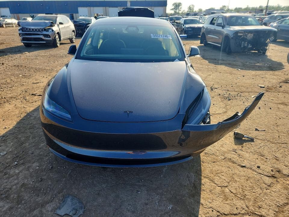 2026 TESLA MODEL 3 5