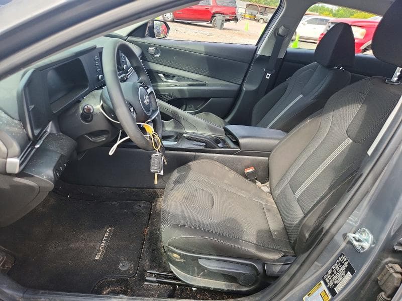 2025 HYUNDAI ELANTRA SE 7