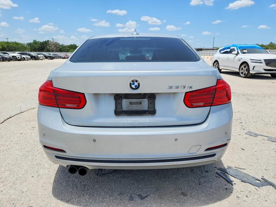 2017 BMW 330E 6