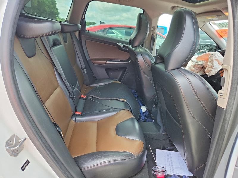 2017 VOLVO XC60 T5 DYNAMIC 10