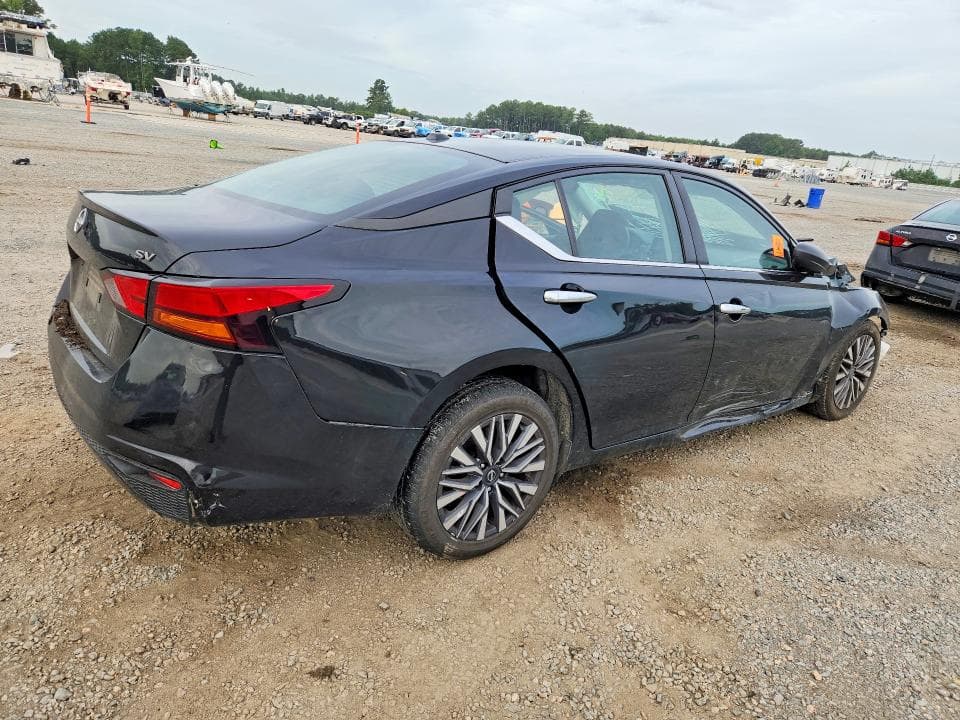 2024 NISSAN ALTIMA SV 3