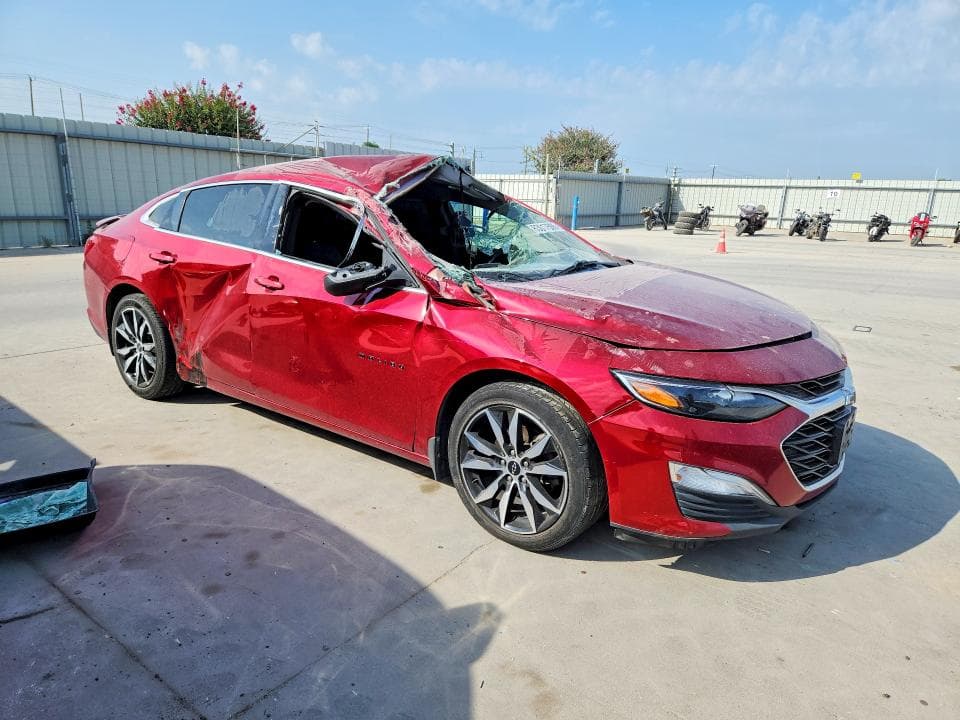 2021 CHEVROLET MALIBU RS 4