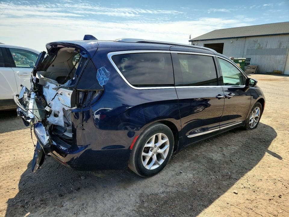 2019 CHRYSLER PACIFICA TOURING L PLUS 3
