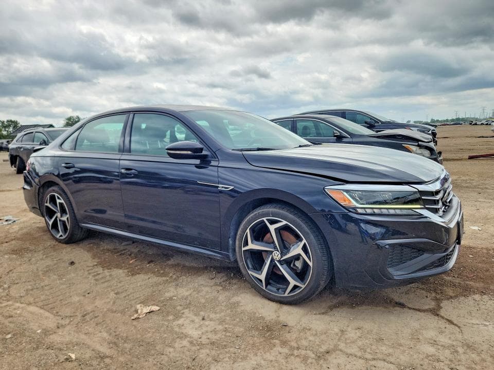 2021 VOLKSWAGEN PASSAT R-LINE 4