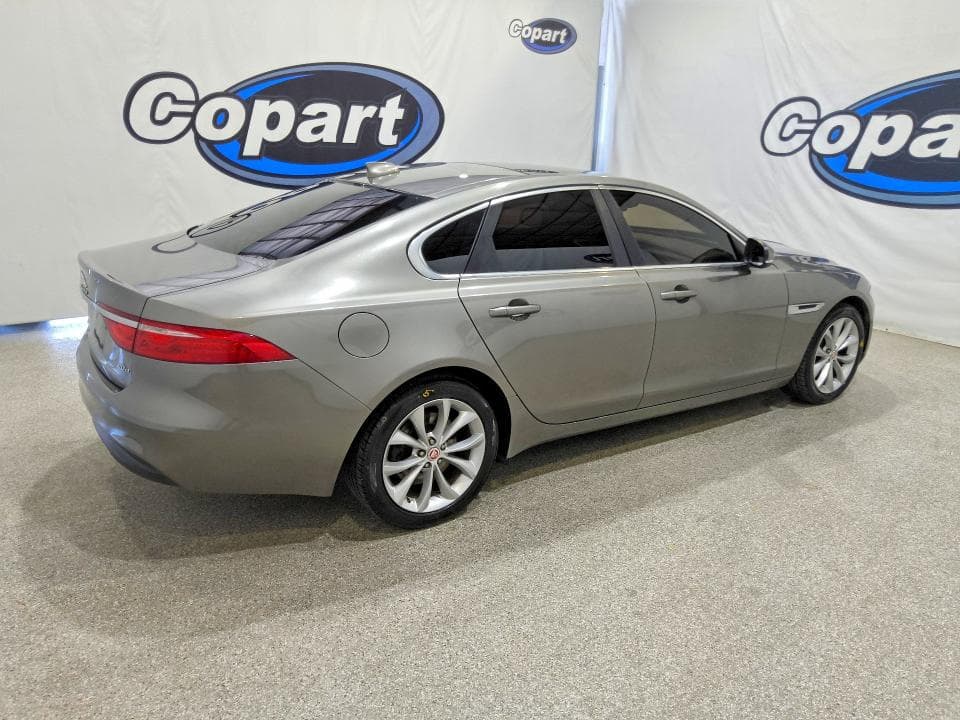2017 JAGUAR XF PREMIUM 3