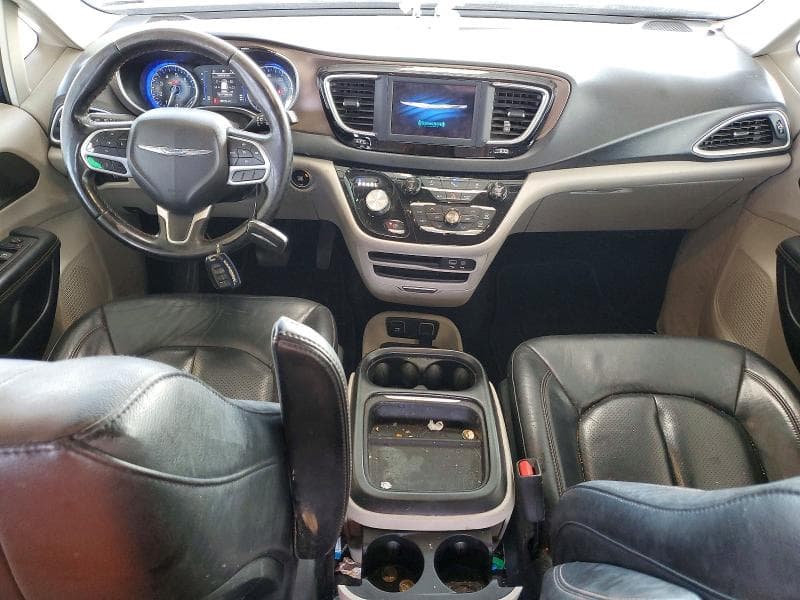 2018 CHRYSLER PACIFICA TOURING L 8