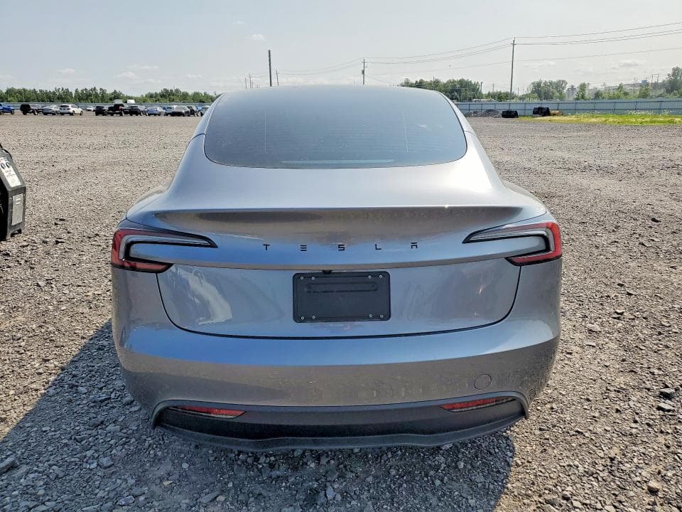 2026 TESLA MODEL 3 6