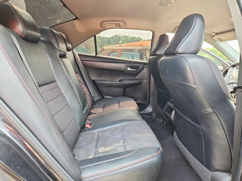 2017 TOYOTA CAMRY SE 10