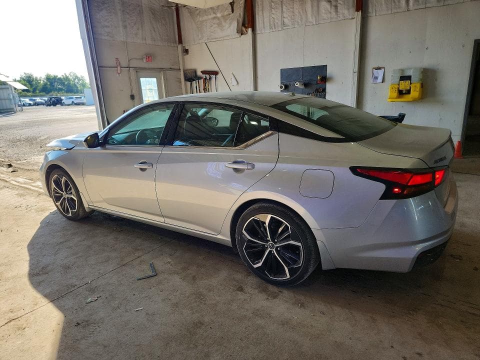 2024 NISSAN ALTIMA SR 2