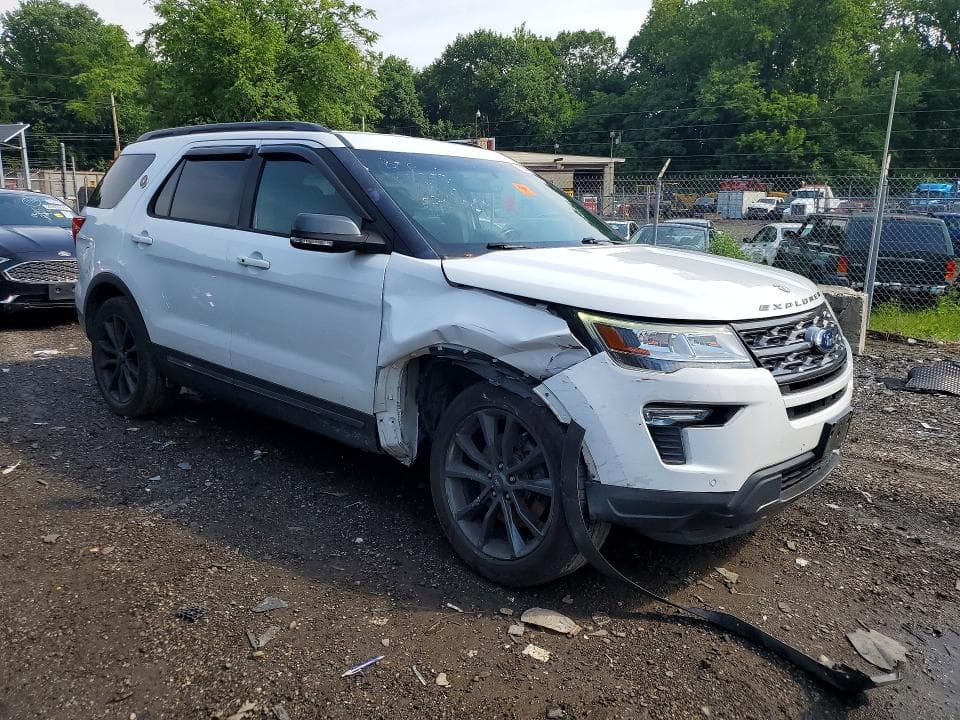 2018 FORD EXPLORER XLT 4