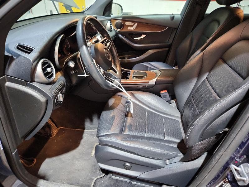 2020 MERCEDES-BENZ GLC 300 4MATIC 7