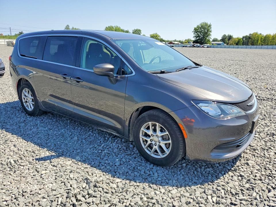 2017 CHRYSLER PACIFICA TOURING 4
