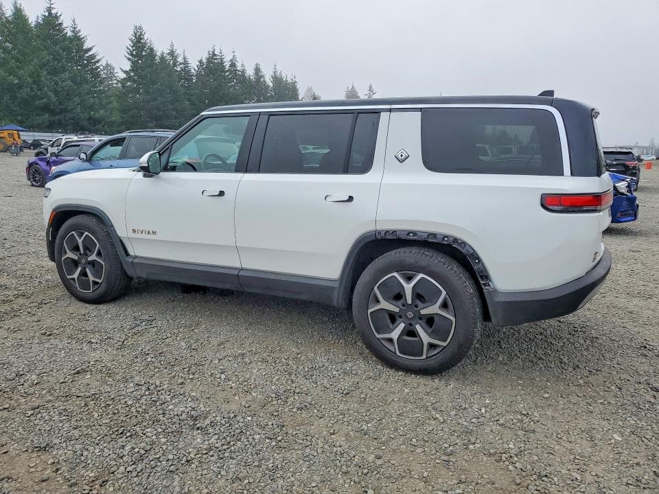 2023 RIVIAN R1S ADVENTURE 2