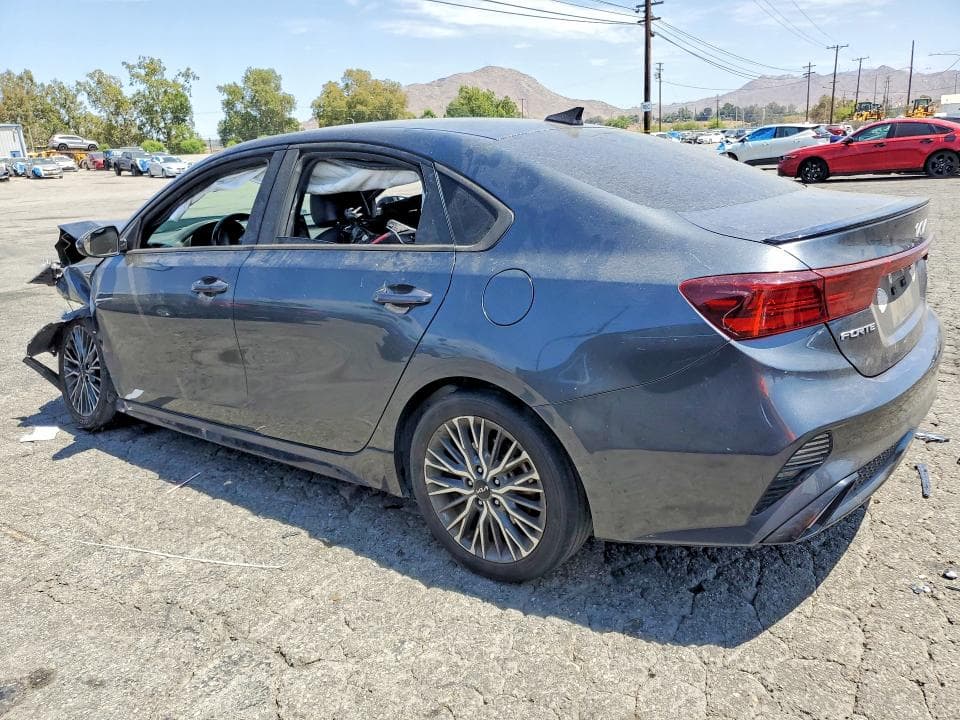 2023 KIA FORTE GT LINE 2