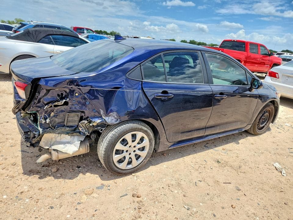 2020 TOYOTA COROLLA LE 3