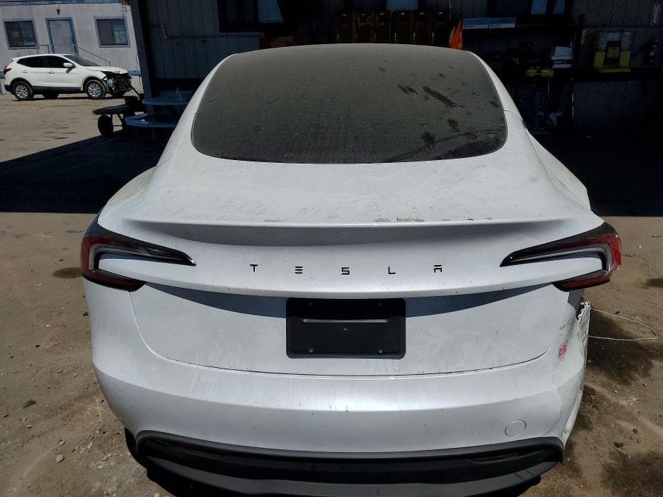 2026 TESLA MODEL 3 6