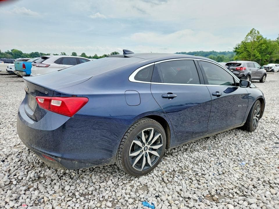 2017 CHEVROLET MALIBU LT 3
