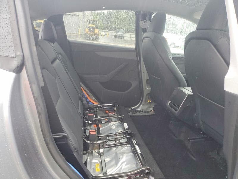 2026 TESLA MODEL Y 10