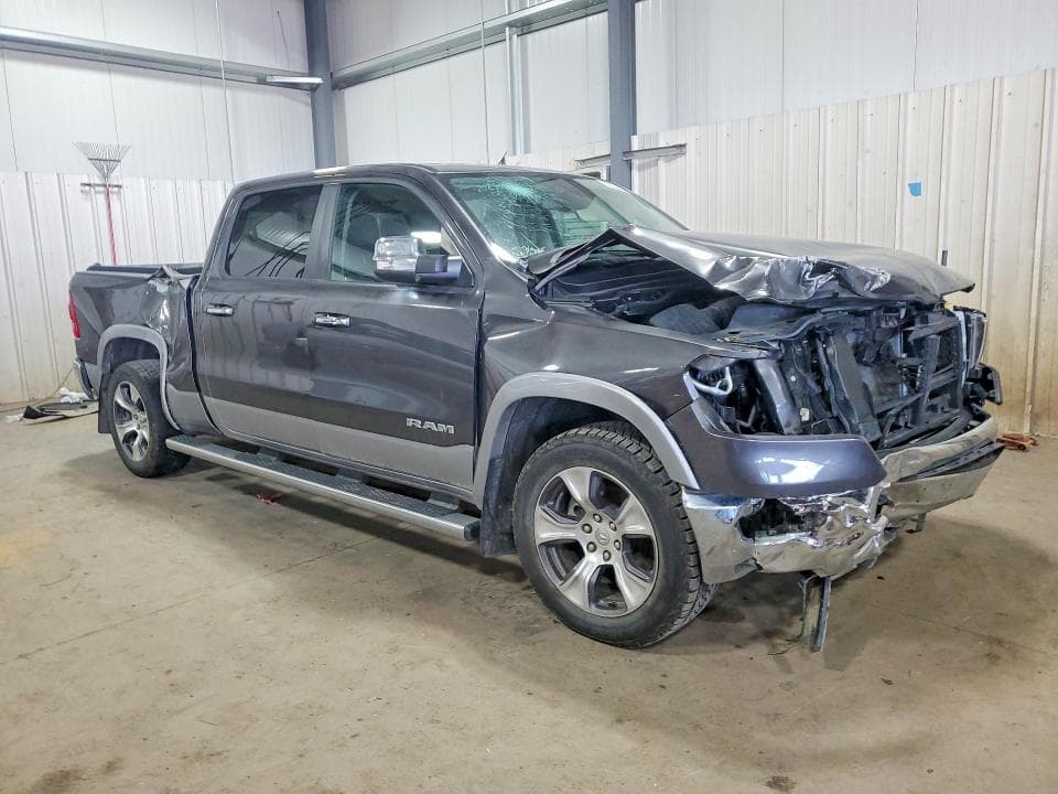 2019 RAM 1500 LARAMIE 4