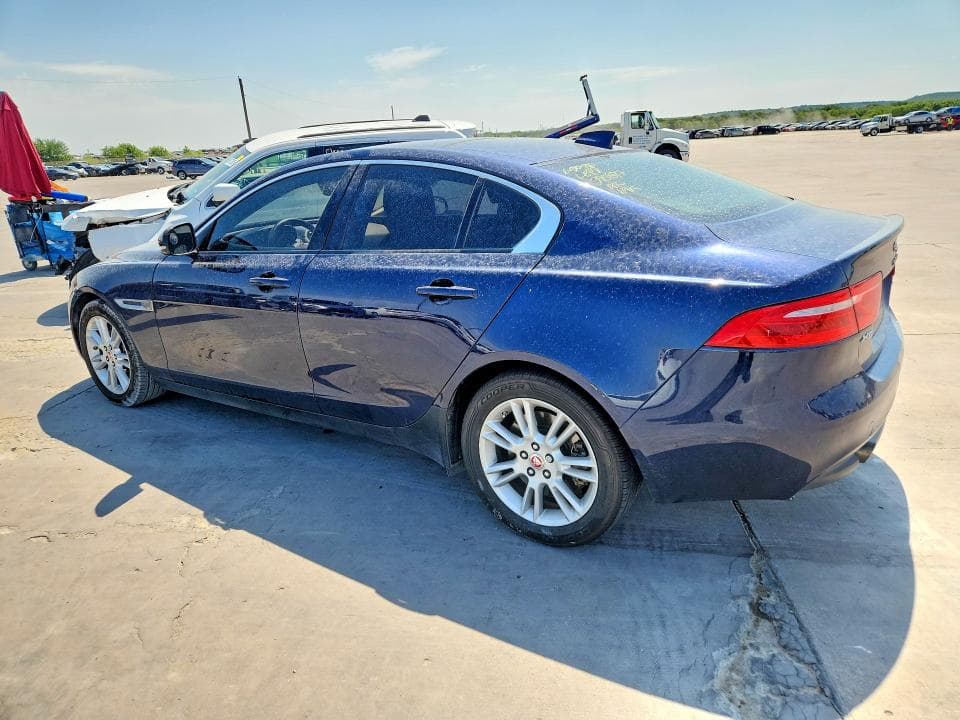 2017 JAGUAR XE PREMIUM 2