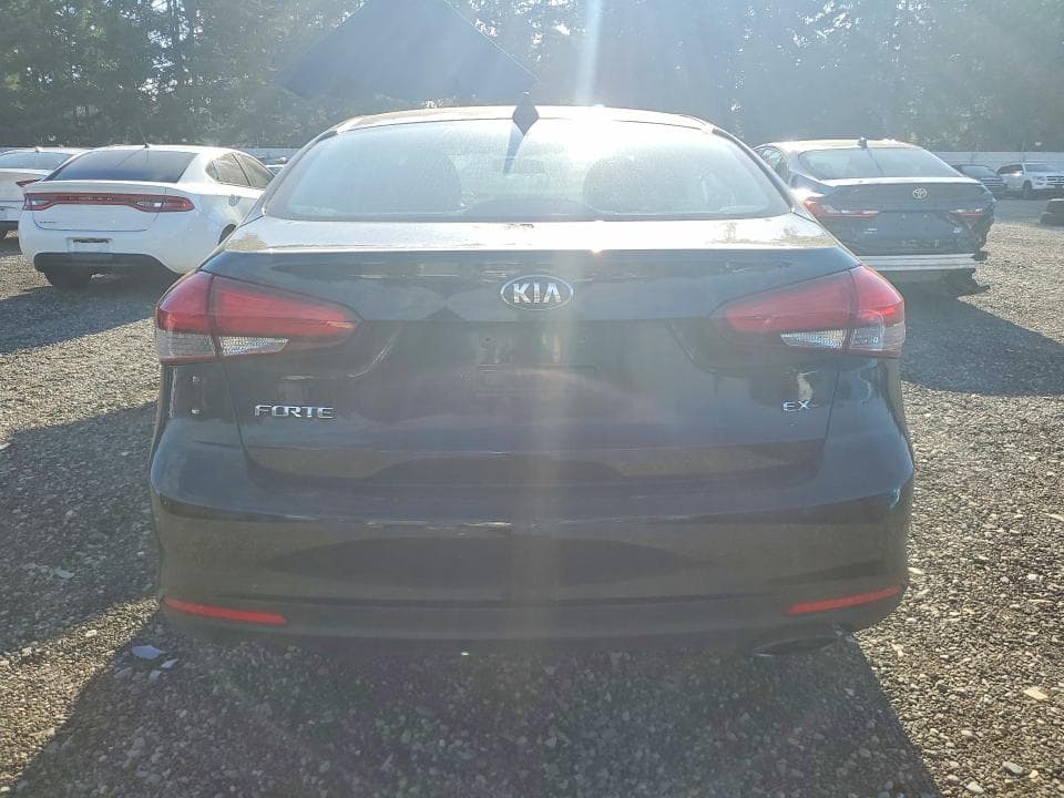 2017 KIA FORTE EX 6
