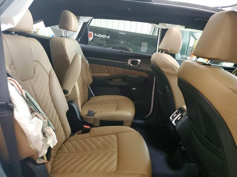 2024 KIA SORENTO X-LINE SX PRESTIGE 11