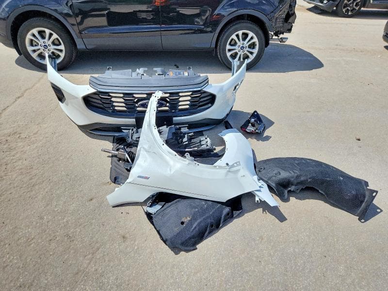 2026 FORD ESCAPE ST LINE 13