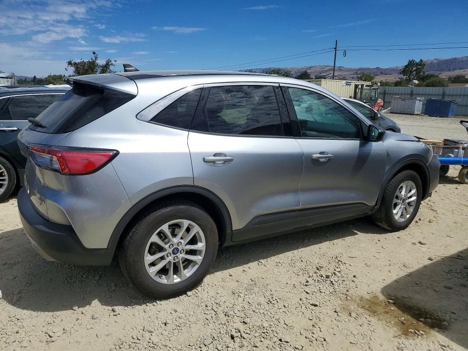 2022 FORD ESCAPE SE 3