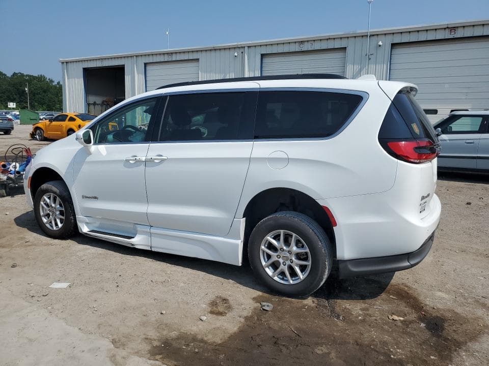 2022 CHRYSLER PACIFICA TOURING L 2
