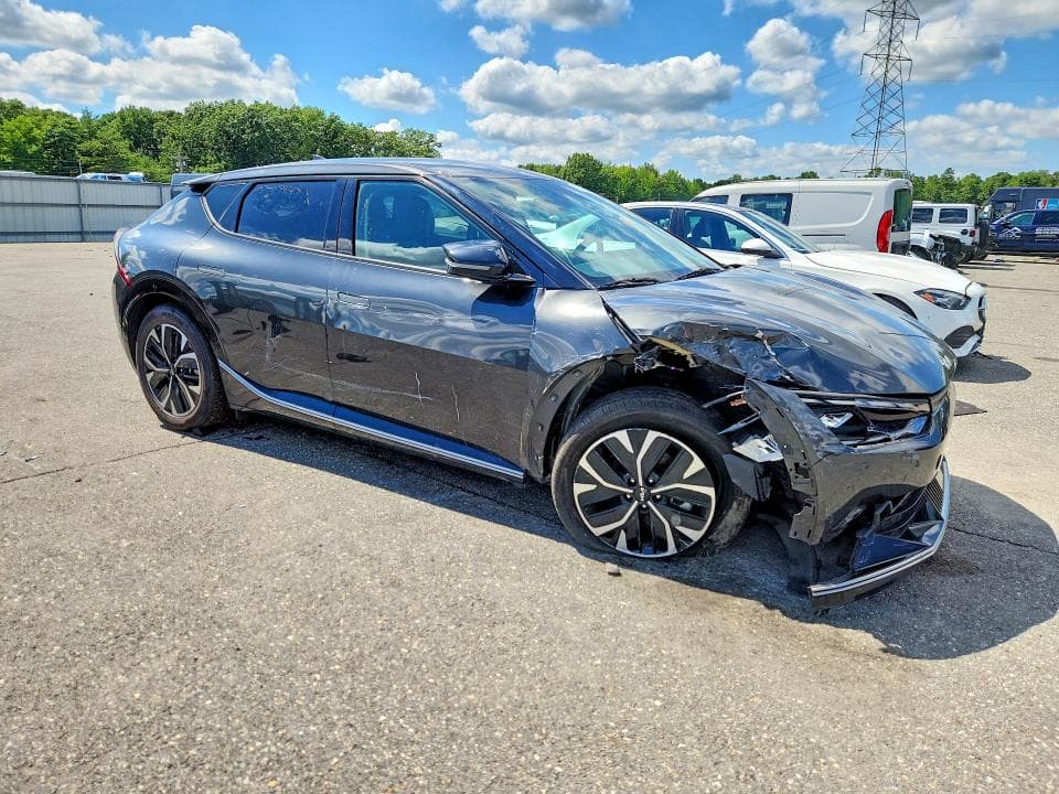 2023 KIA EV6 WIND 4