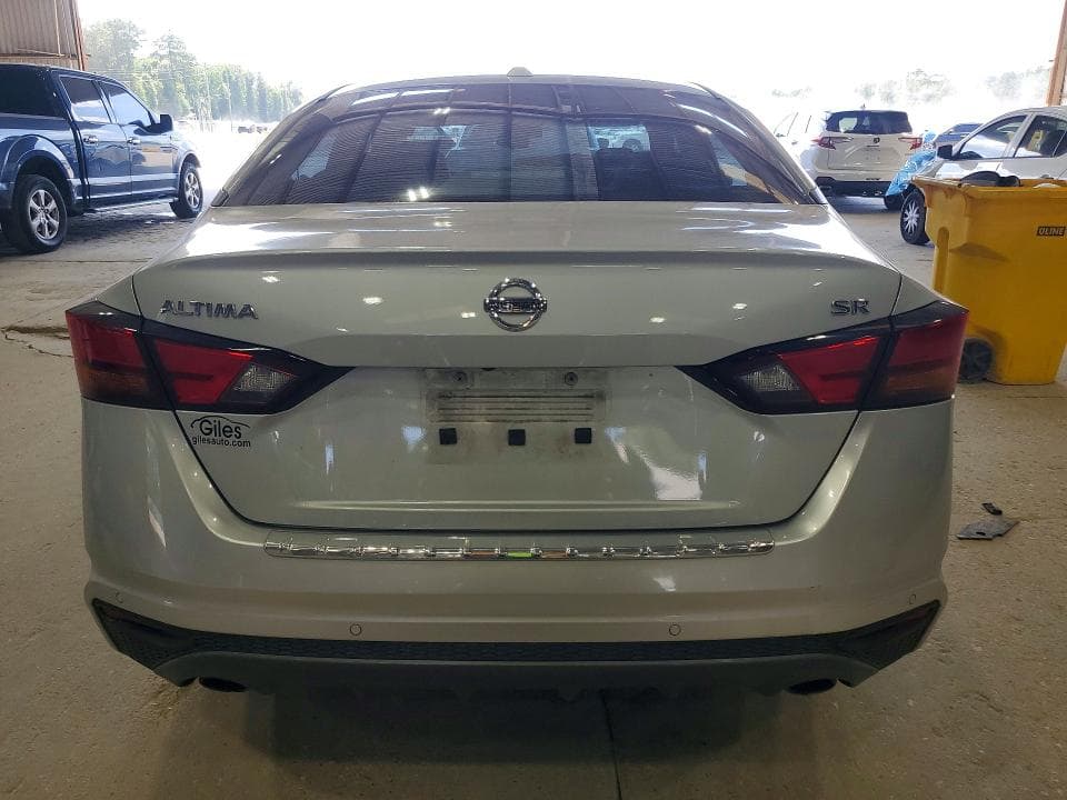 2022 NISSAN ALTIMA SR 6