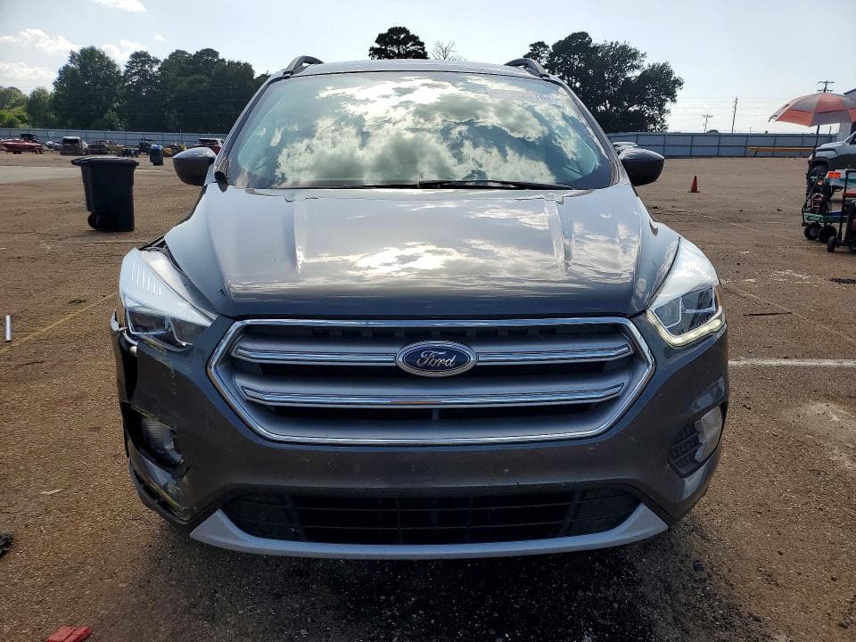 2017 FORD ESCAPE SE 5