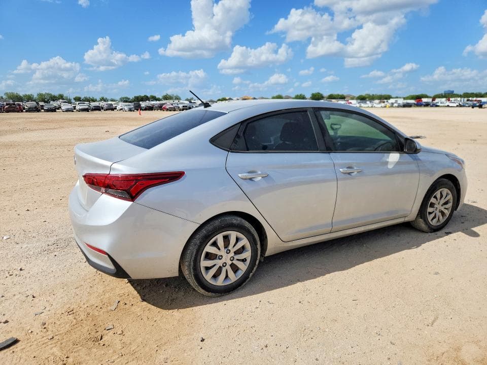 2022 HYUNDAI ACCENT SE 3