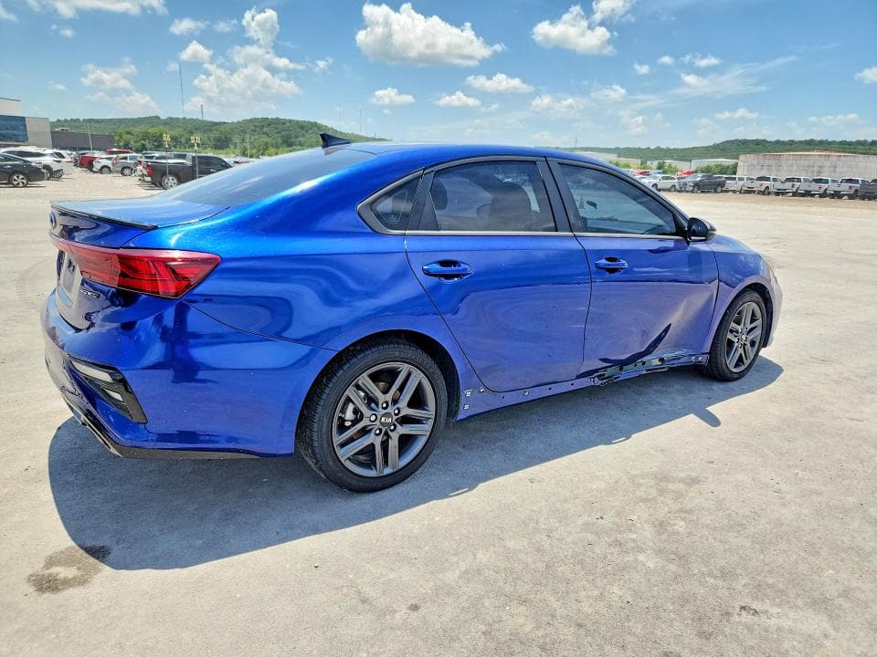 2021 KIA FORTE GT LINE 3